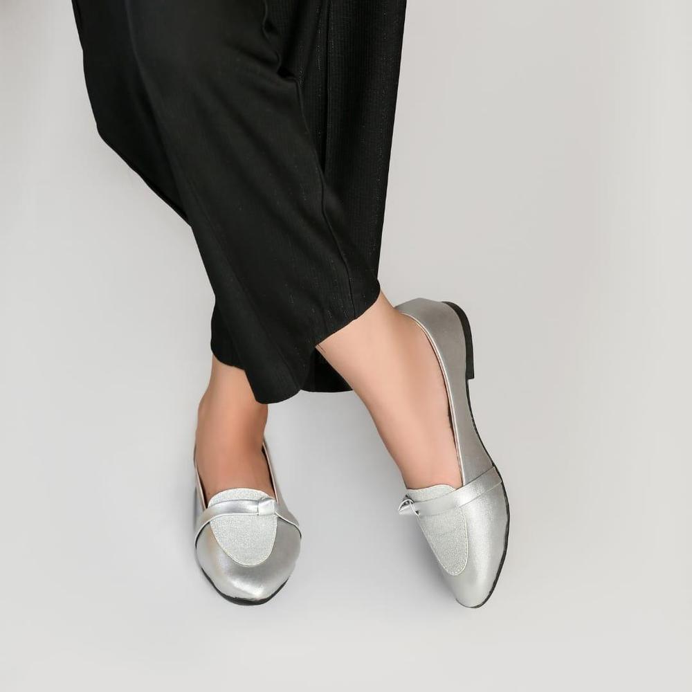 Chic & Casual Women's Rexine Pumps for Effortless Style SORO Shop