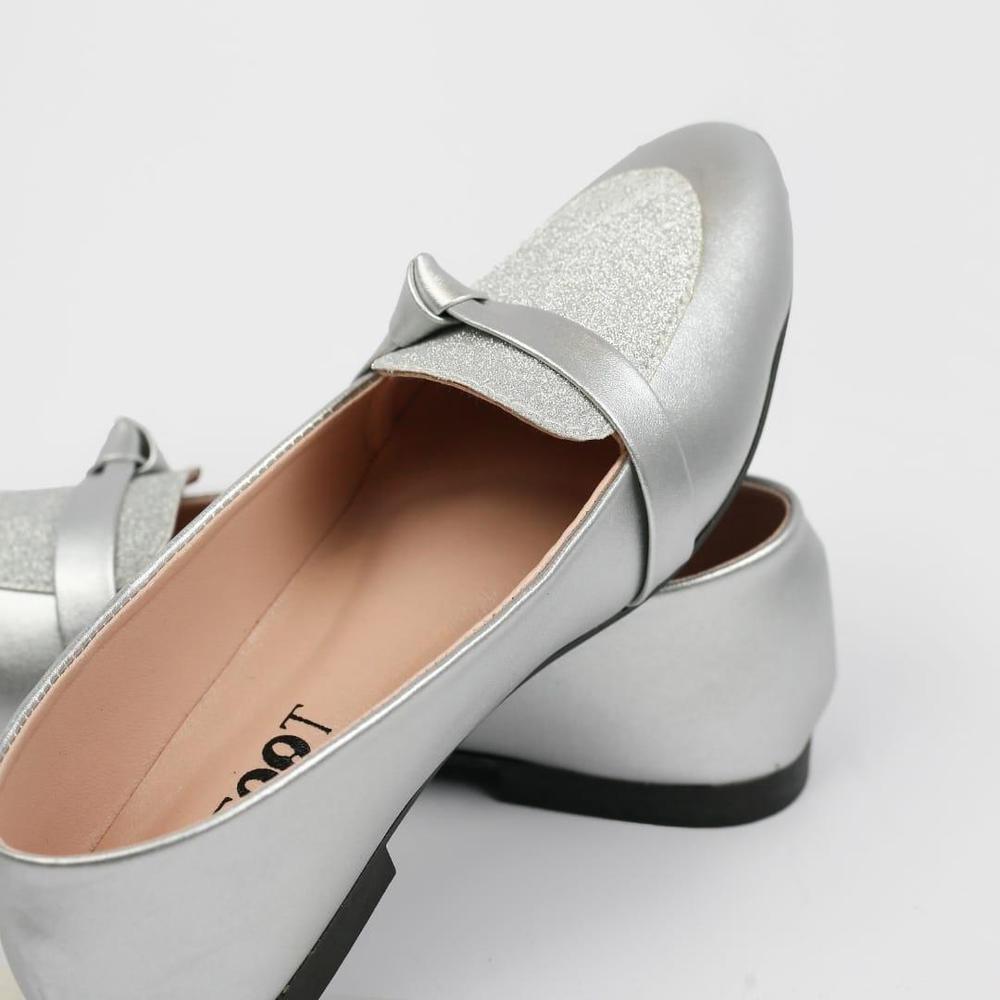 Chic & Casual Women's Rexine Pumps for Effortless Style SORO Shop